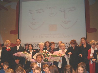 Donna anno 2004