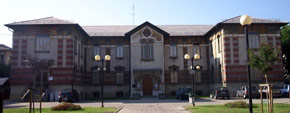 Biblioteca Civica Leumann di Collegno 