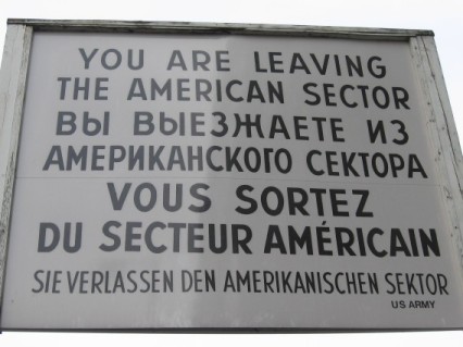 Berlino_Muro Checkpoint Charlie1